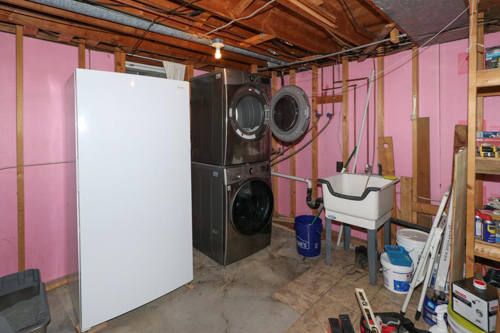 746 Forest Dr Property Photo 31