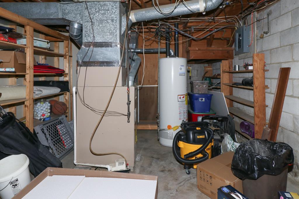 746 Forest Dr Property Photo 32