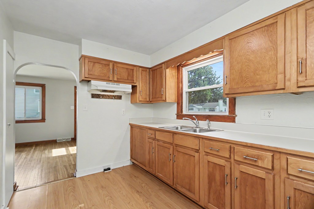 1103 Rogers Street Property Photo 6