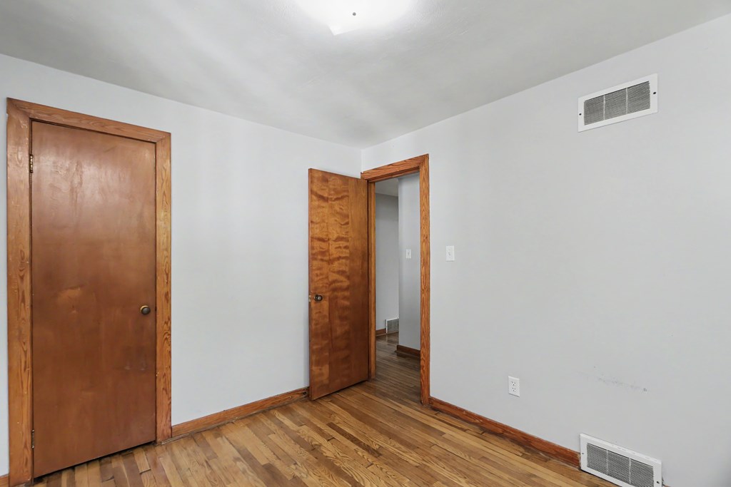 1103 Rogers Street Property Photo 10