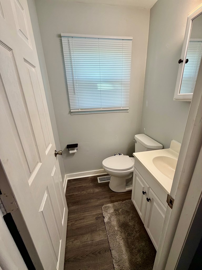 655 Falls Place Property Photo 7