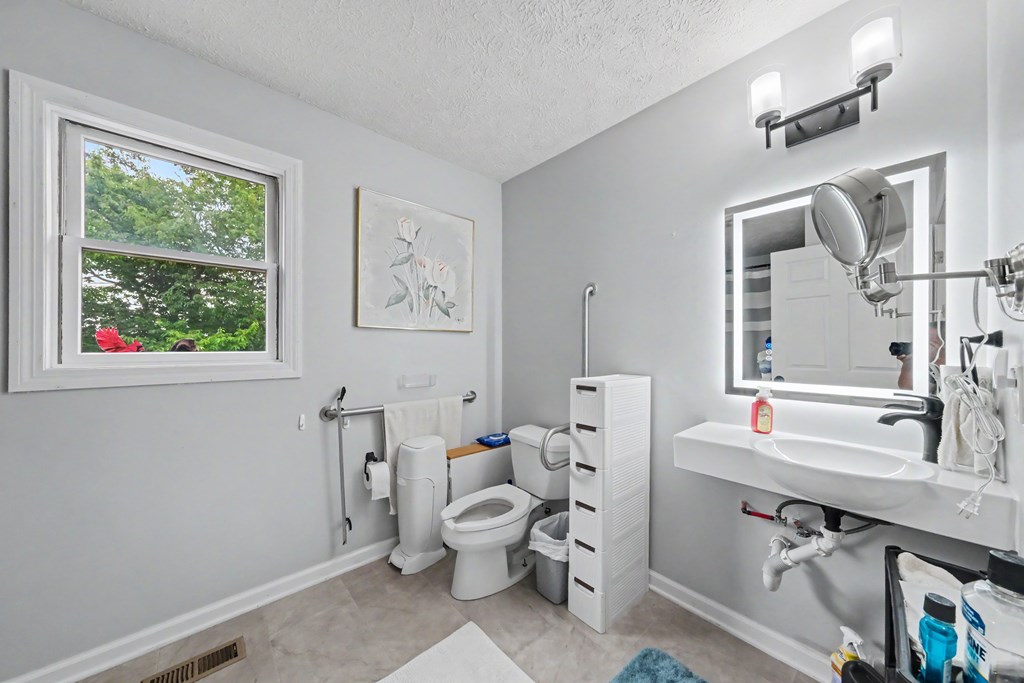 5549 State Route 19 Property Photo 25