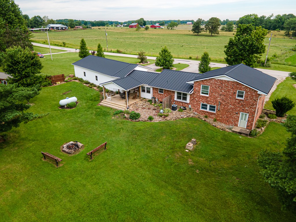 4102 Township Road 99 Property Photo 11