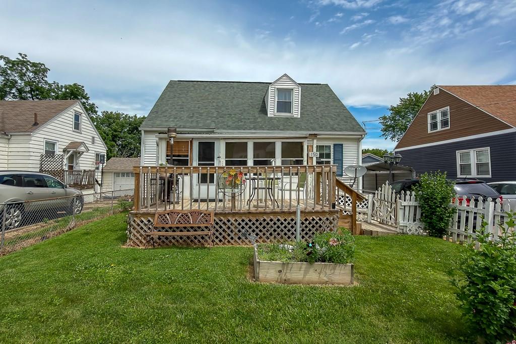 150 Grover St Property Photo 1