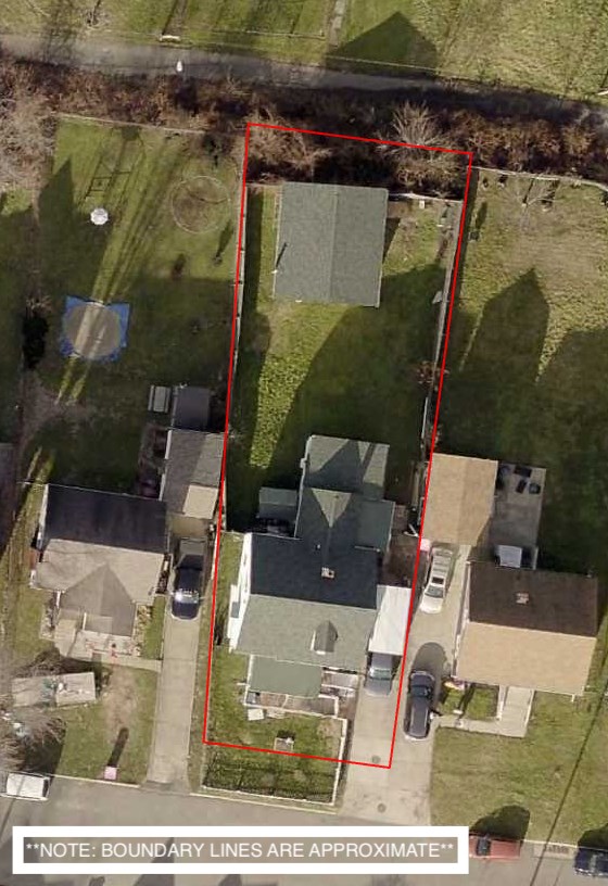 150 Grover St Property Photo 28