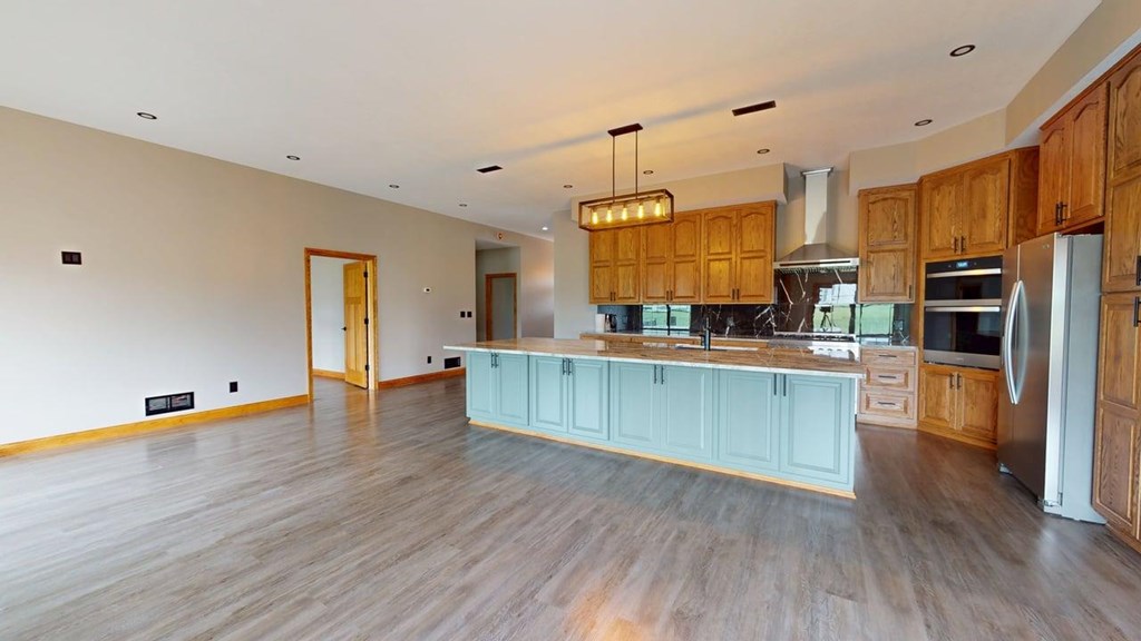 203 Crestwood Drive Property Photo 13