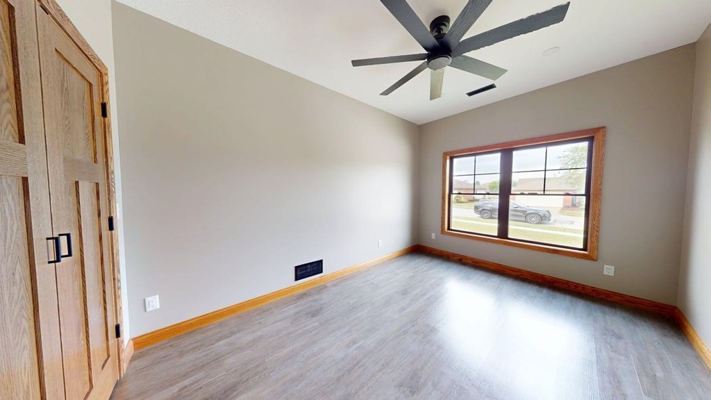 203 Crestwood Drive Property Photo 23