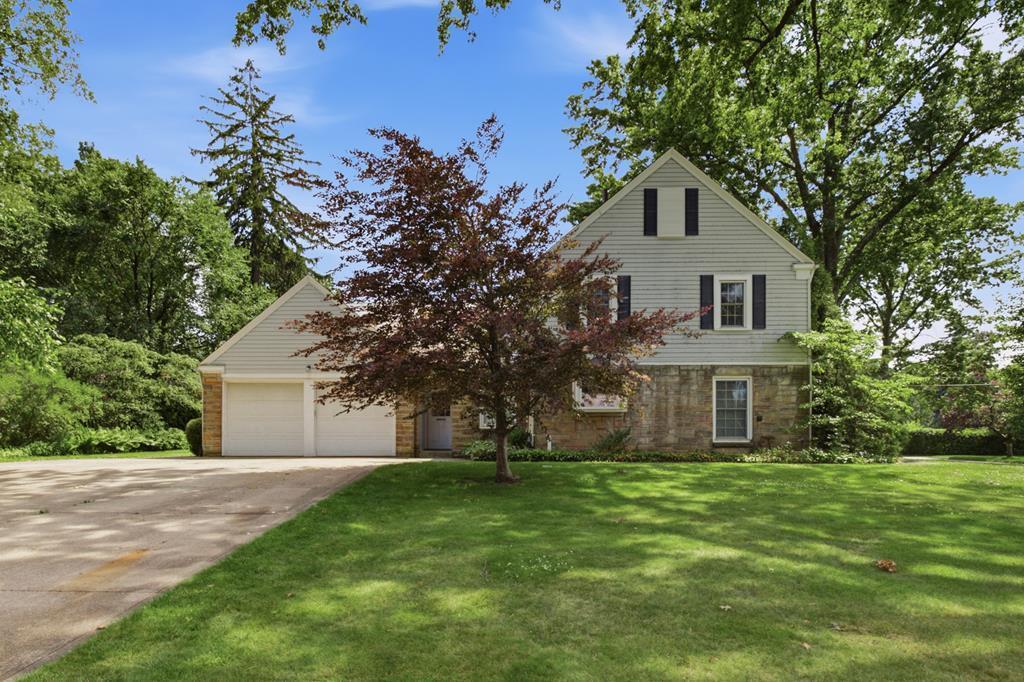 741 Andover Rd Property Photo 2