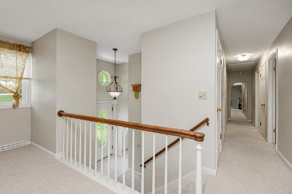 79 Redwood Road Property Photo 4