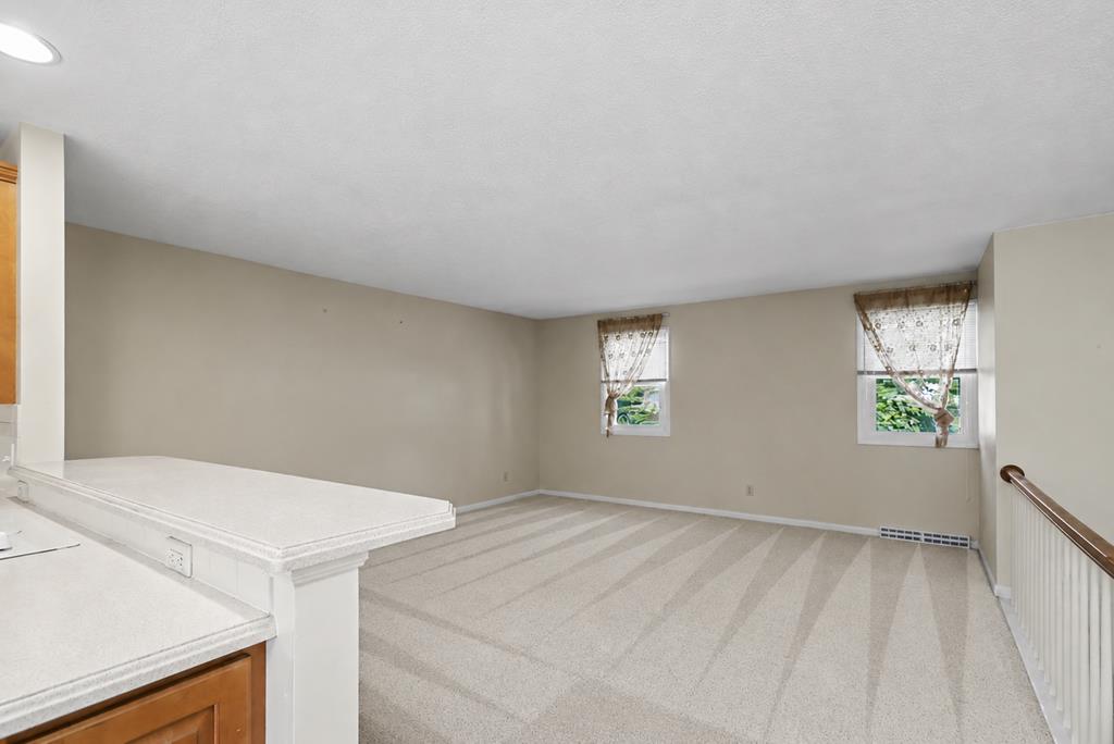 79 Redwood Road Property Photo 7