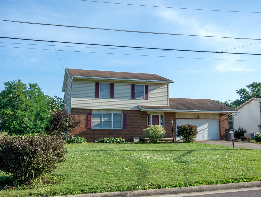 1765 Spring Village Ln Property Photo 4