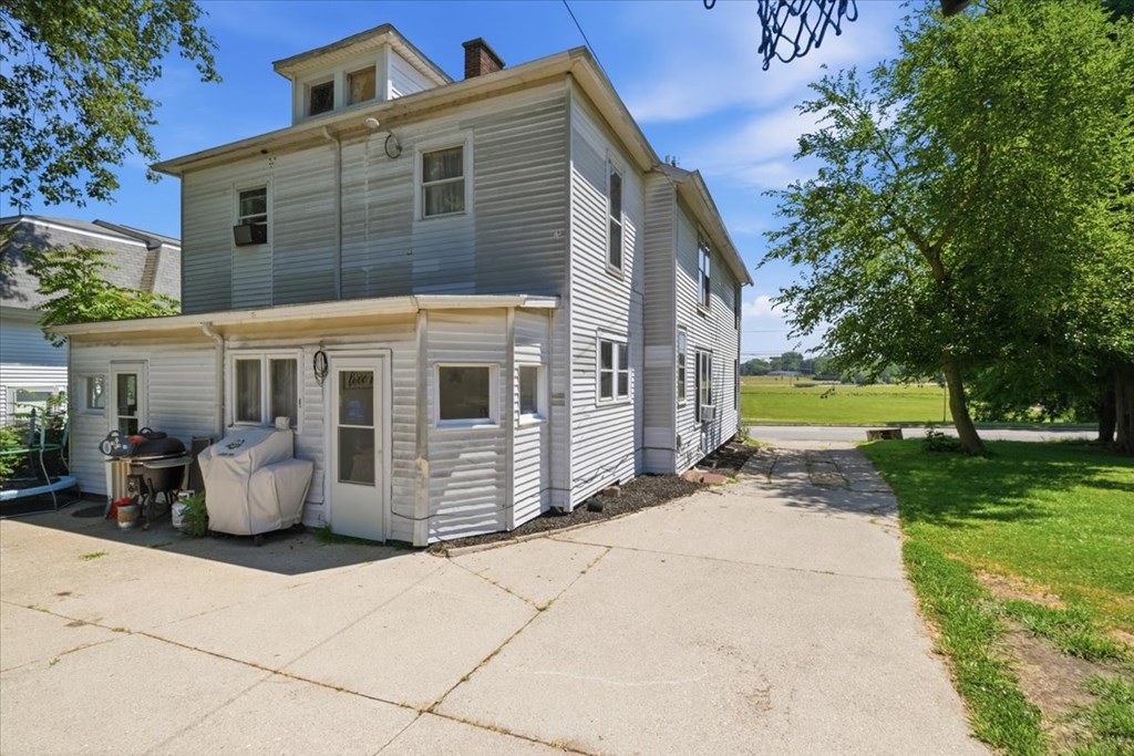 42 S Gamble Property Photo 2