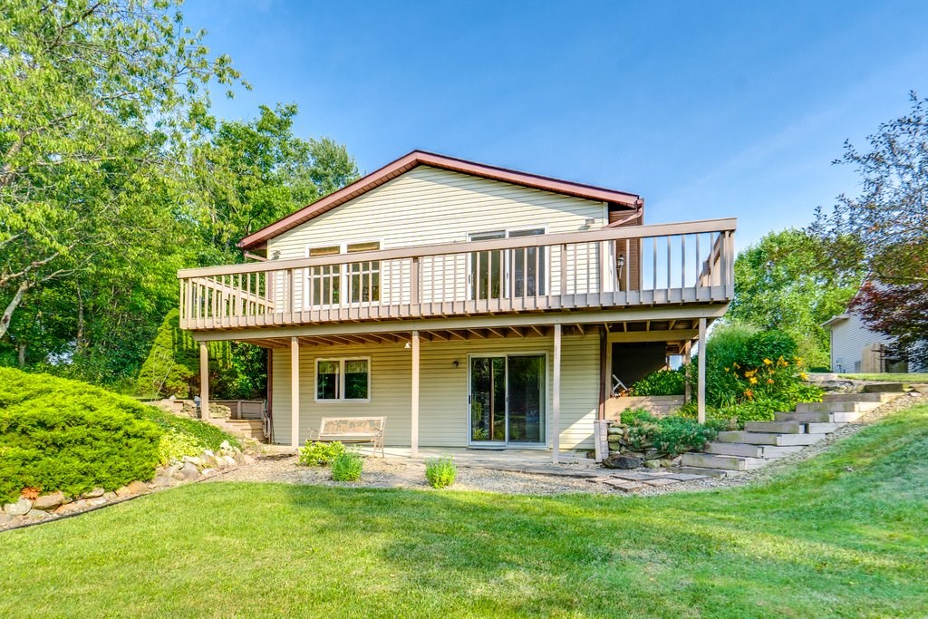 3313 Acuminata Property Photo 2