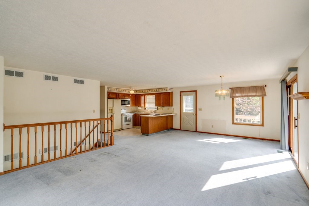 3313 Acuminata Property Photo 9
