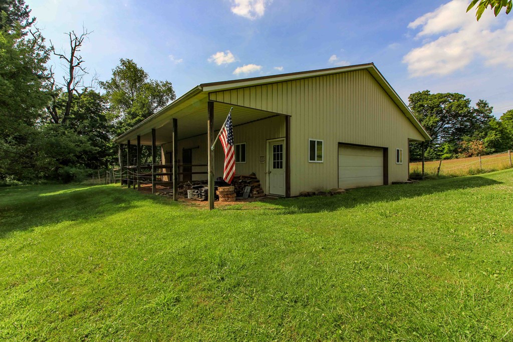 1690 South Home Rd Property Photo 4