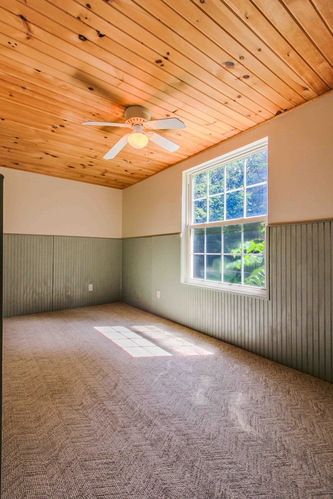 1690 South Home Rd Property Photo 19