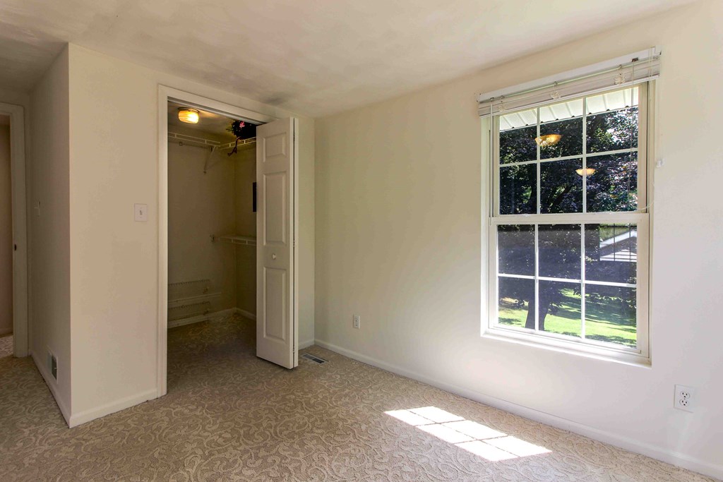1690 South Home Rd Property Photo 35