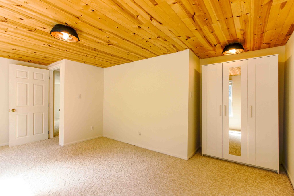 1690 South Home Rd Property Photo 37