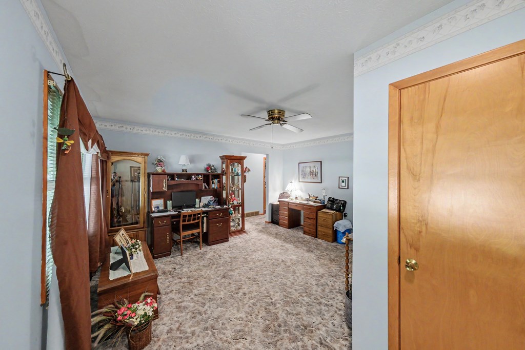 1223 Brookview Drive Property Photo 2