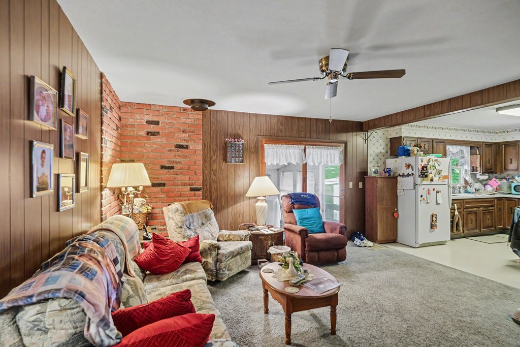1223 Brookview Drive Property Photo 6