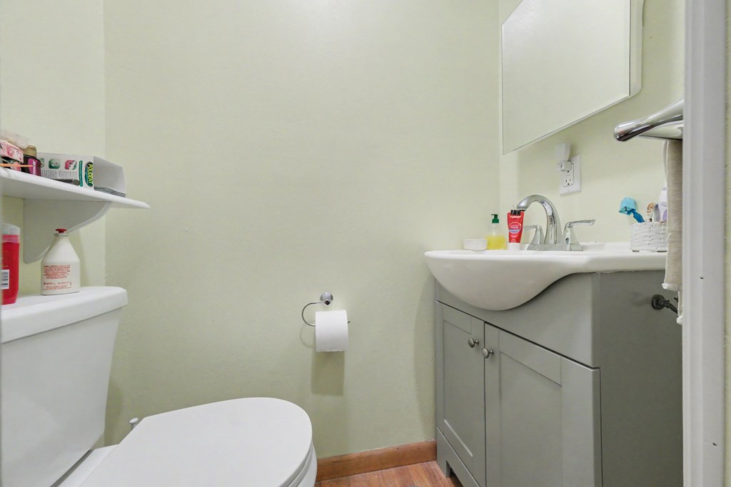 1223 Brookview Drive Property Photo 12