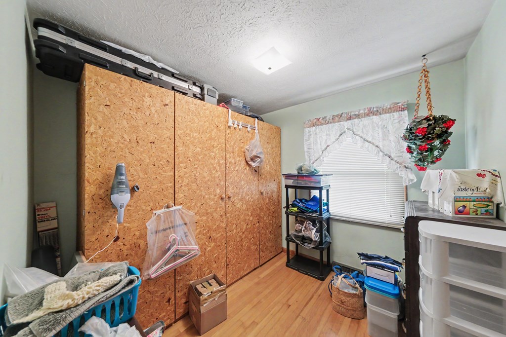 1223 Brookview Drive Property Photo 15