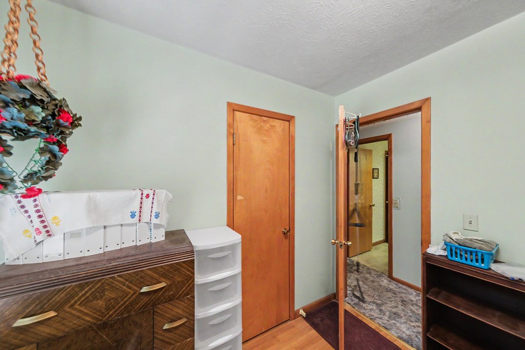 1223 Brookview Drive Property Photo 16