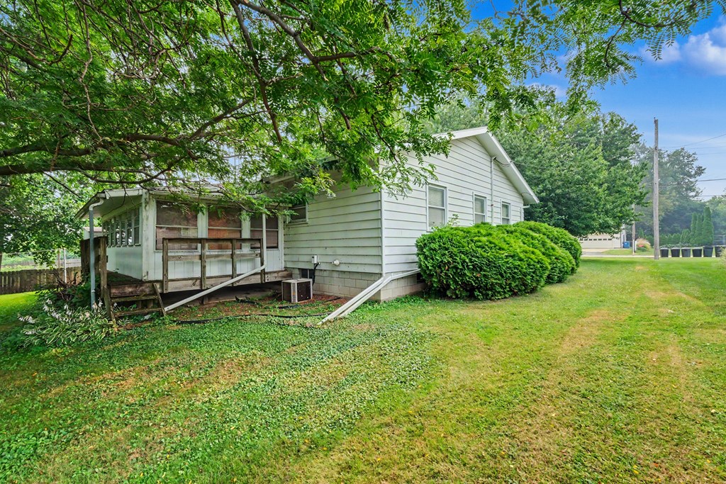 1223 Brookview Drive Property Photo 27