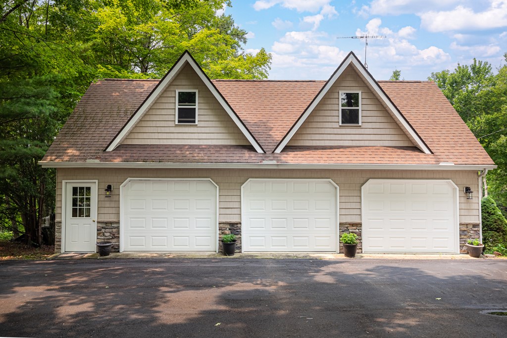 7326 State Route 19 Property Photo 2