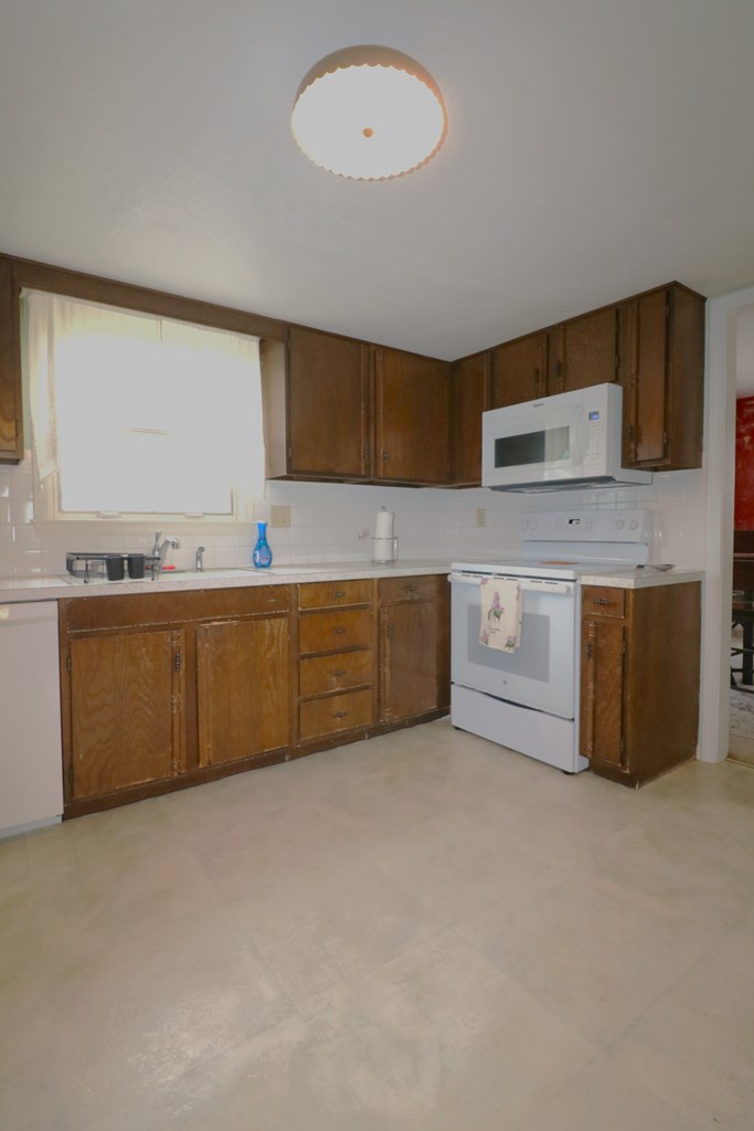 2860 St Rt 103 Property Photo 10