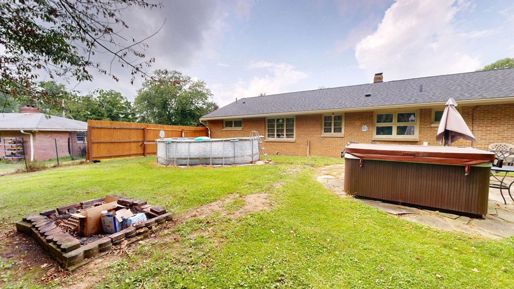 91 Hillcrest St Property Photo 24