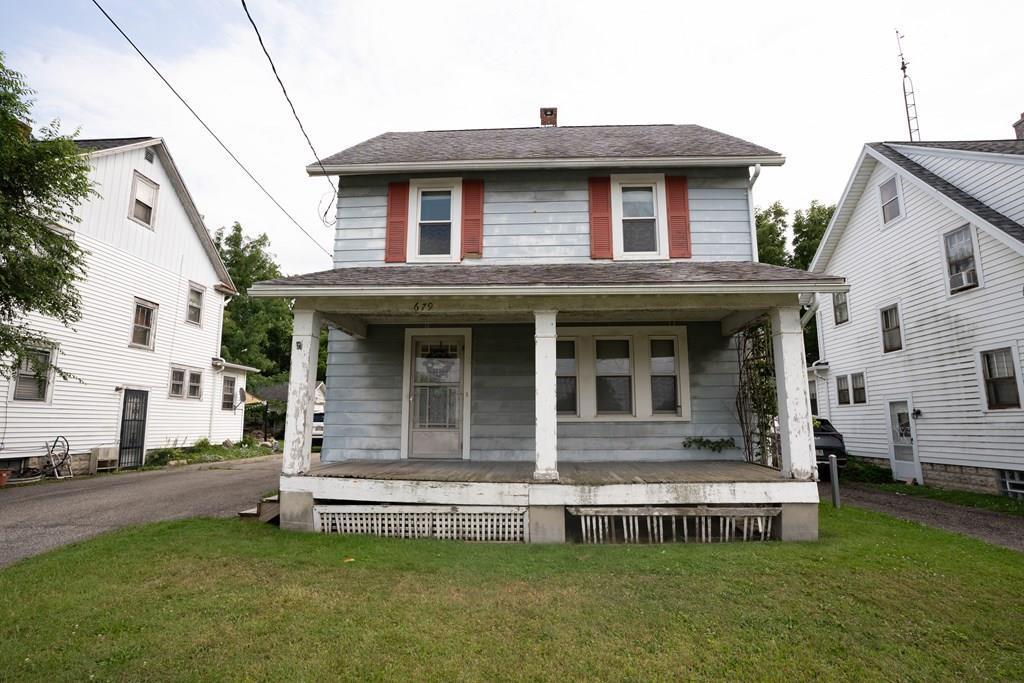 679 Arlington Ave. Property Photo 1