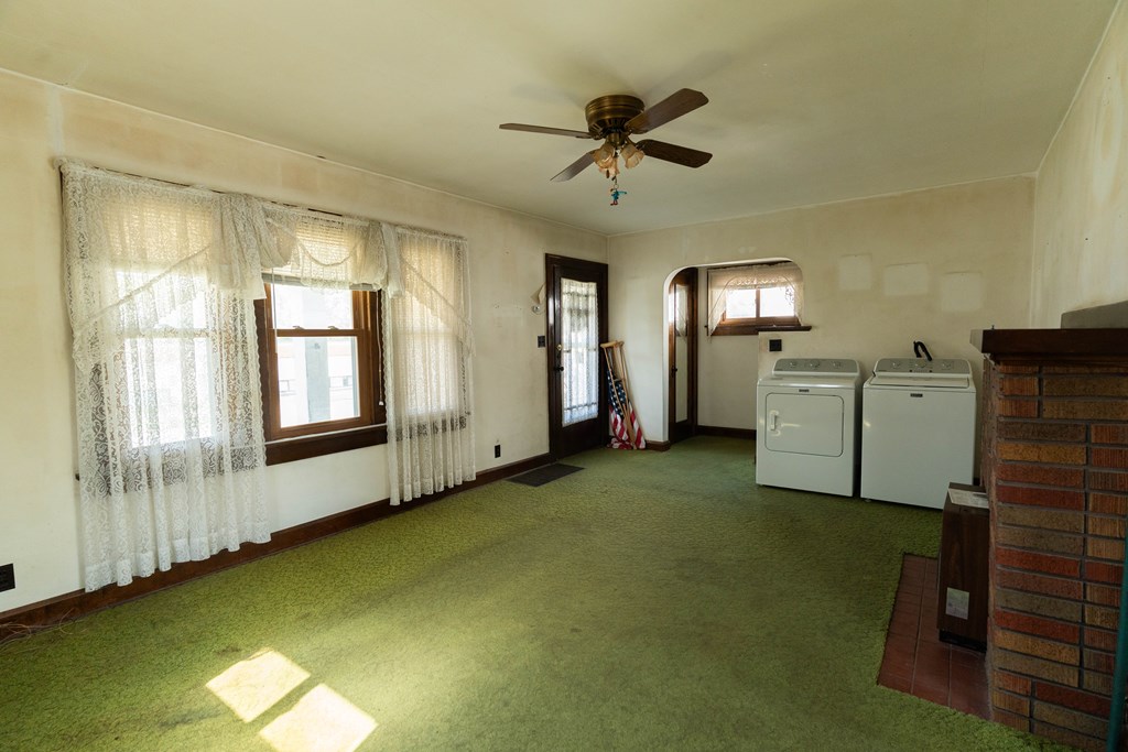 679 Arlington Ave. Property Photo 11