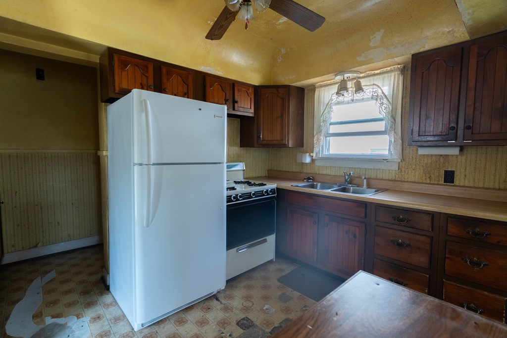 679 Arlington Ave. Property Photo 21