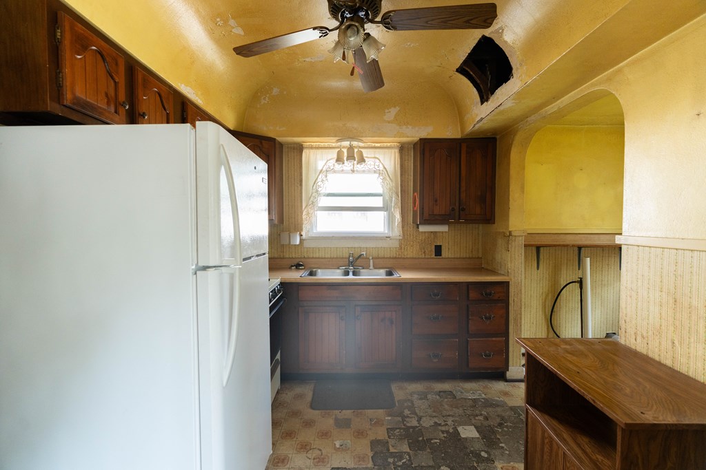 679 Arlington Ave. Property Photo 22