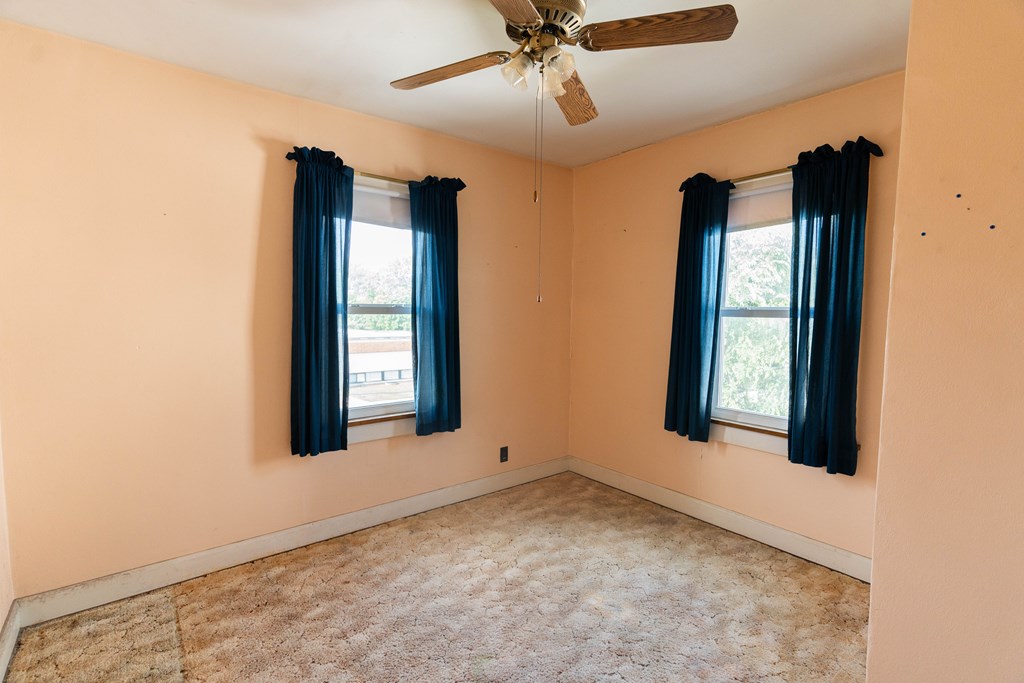 679 Arlington Ave. Property Photo 28