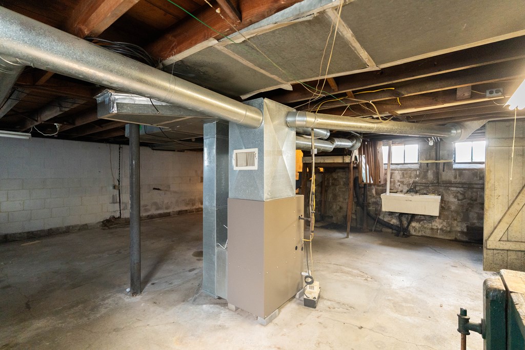 679 Arlington Ave. Property Photo 31