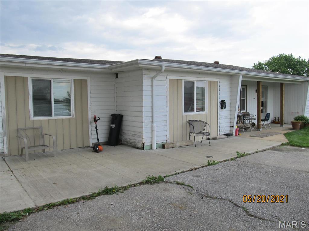 9045 Highway DD