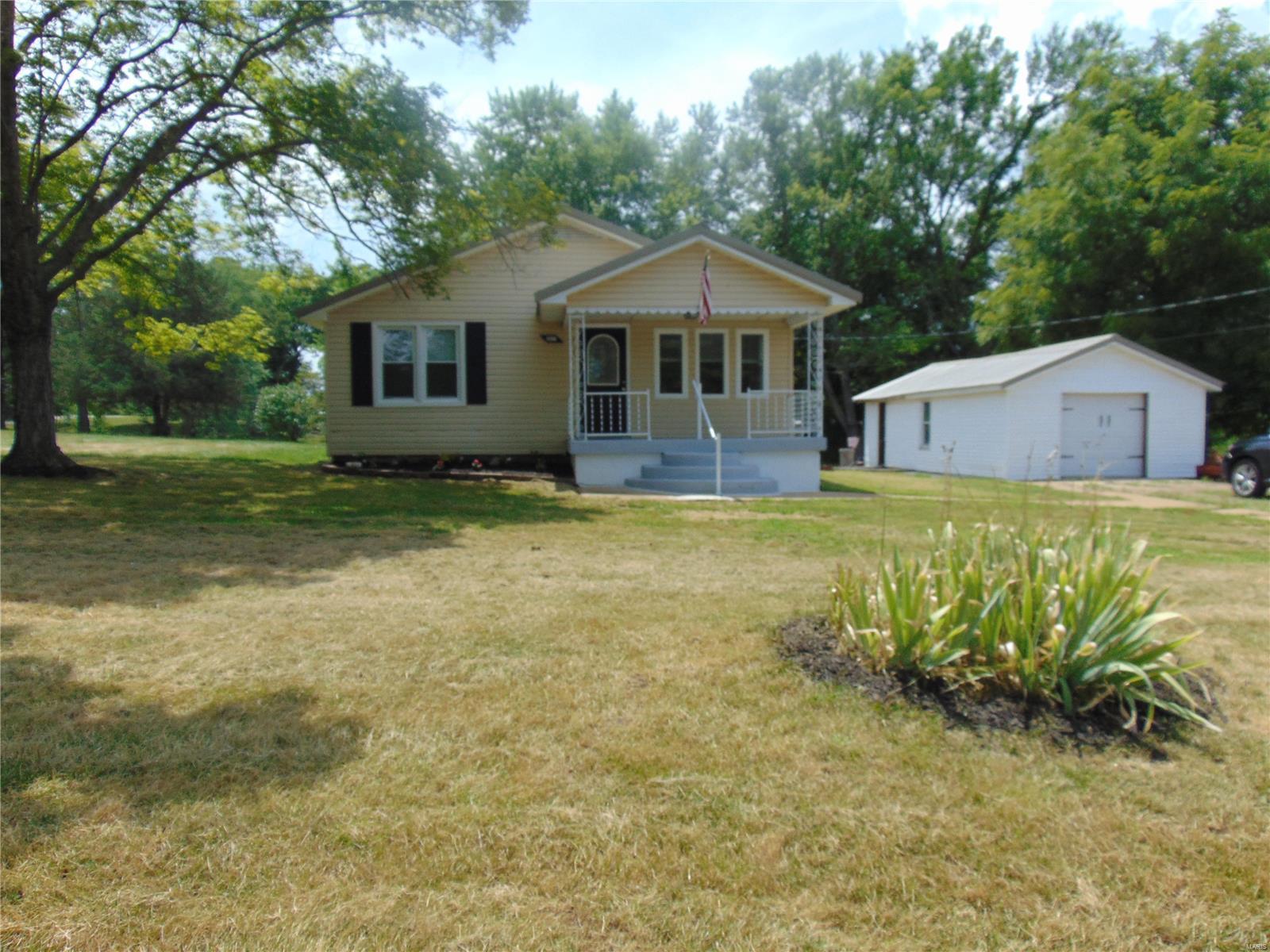 2577 Oak Drive Property Photo