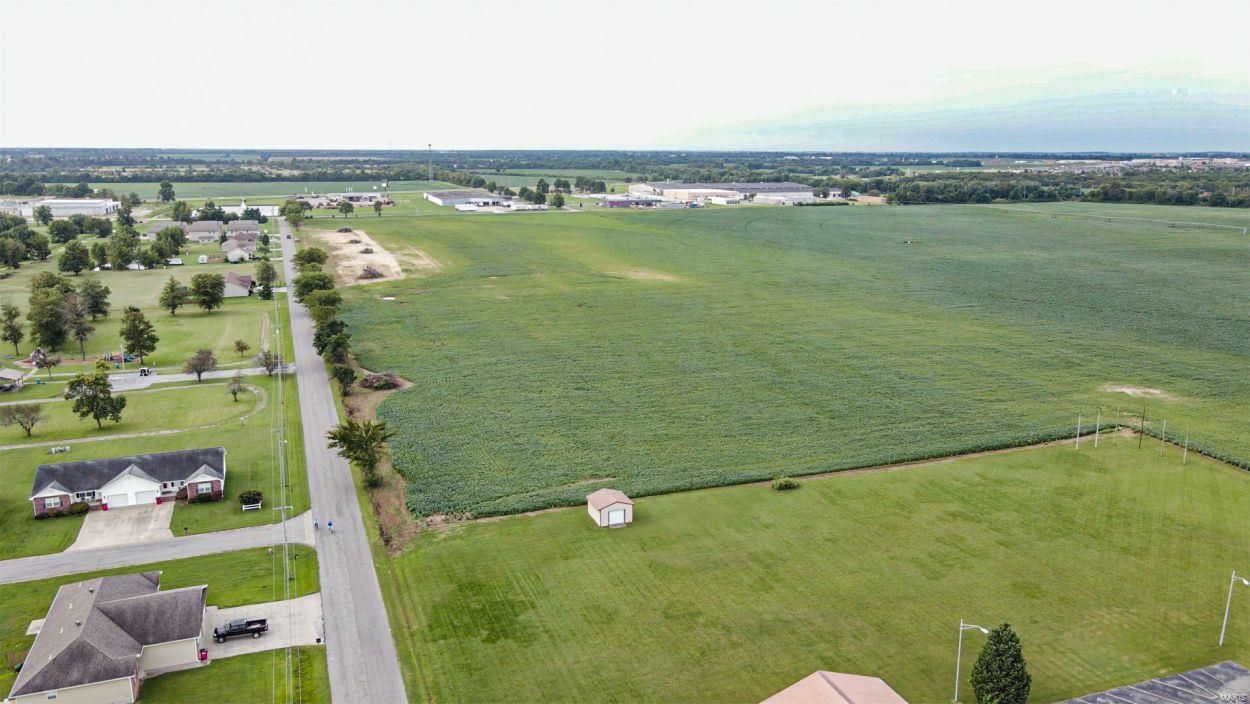 Undefined Property Photo 1