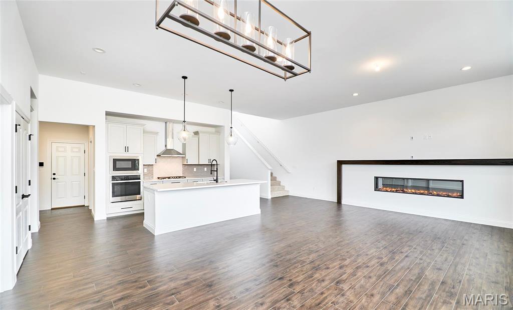 0 Spruce (majestic) Property Photo 14