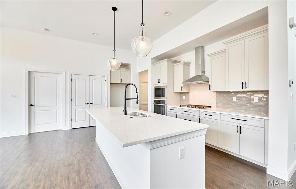 0 Spruce (majestic) Property Photo 16