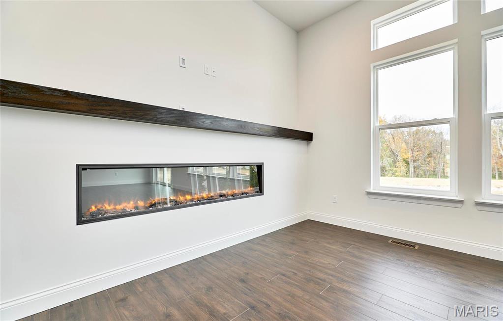 0 Spruce (majestic) Property Photo 18