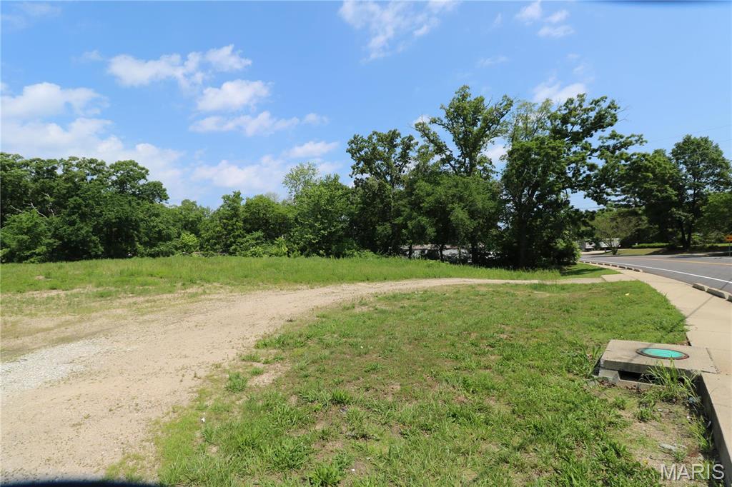 1019 E Springfield Road Property Photo 4