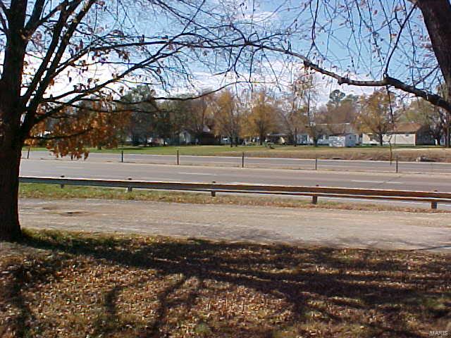 6336 Spencer Rd. Property Photo 4