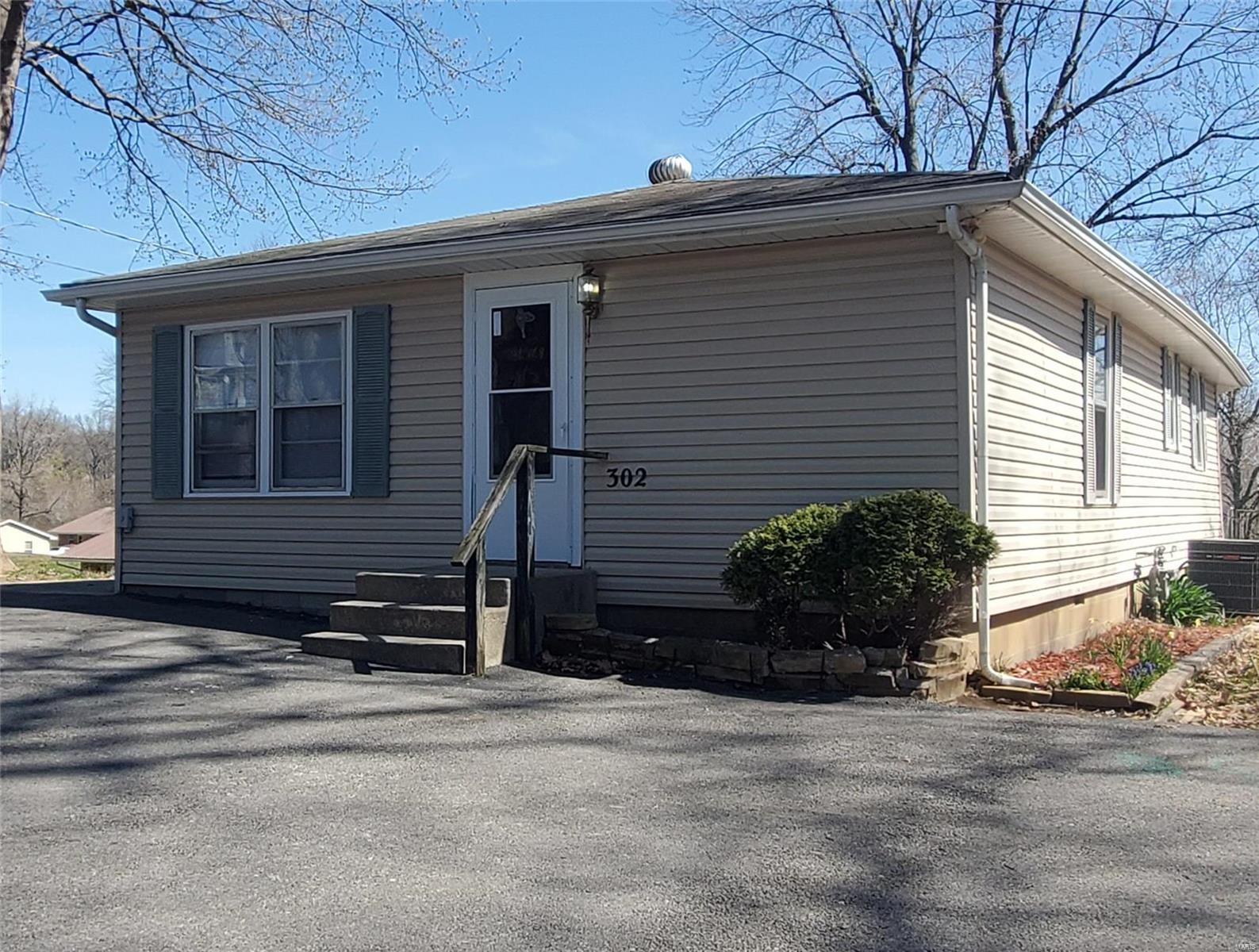 302 N Lincoln Street Property Photo