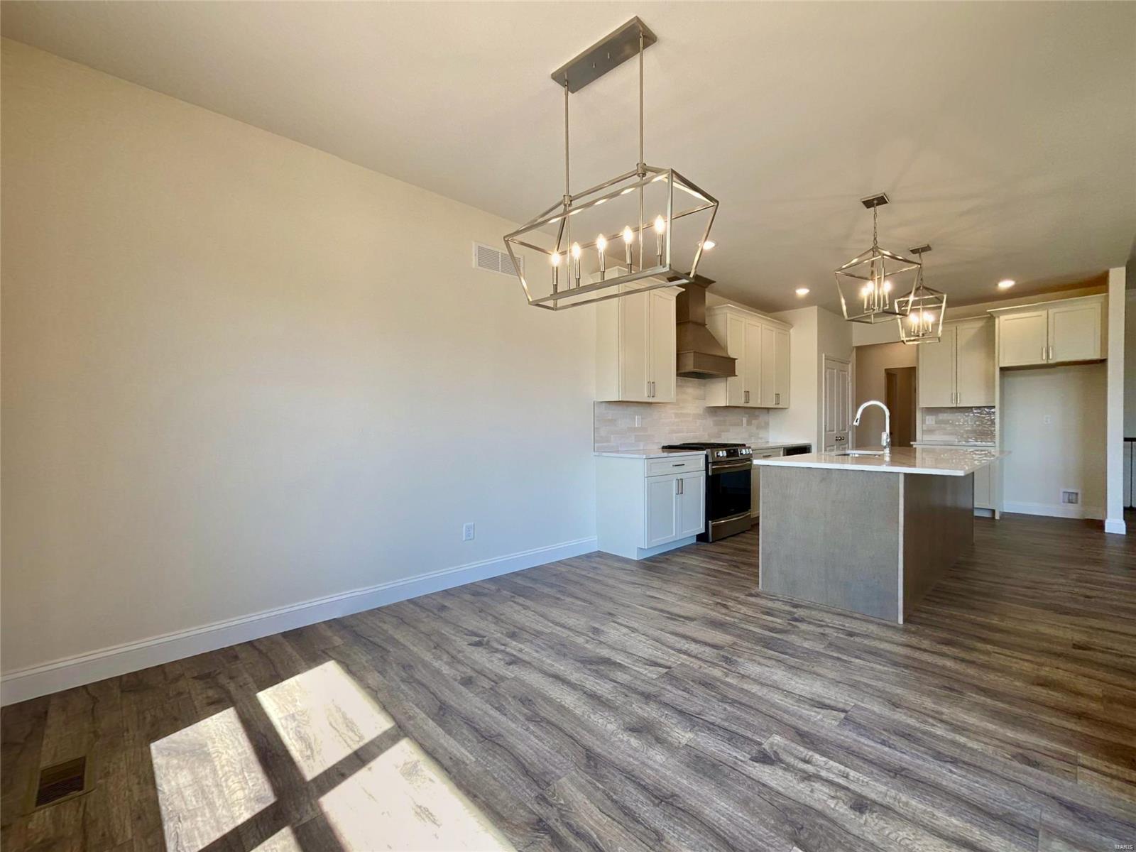 1 Craftsman Stone Canyon Property Photo 21