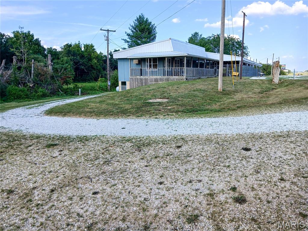 12661 Old Highway 66 Property Photo 2