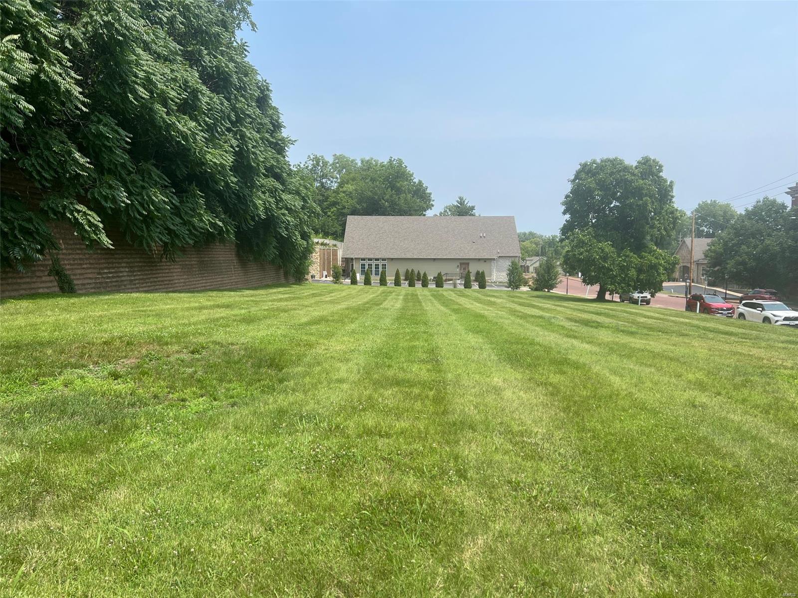 1119 S Main Street Property Photo 5