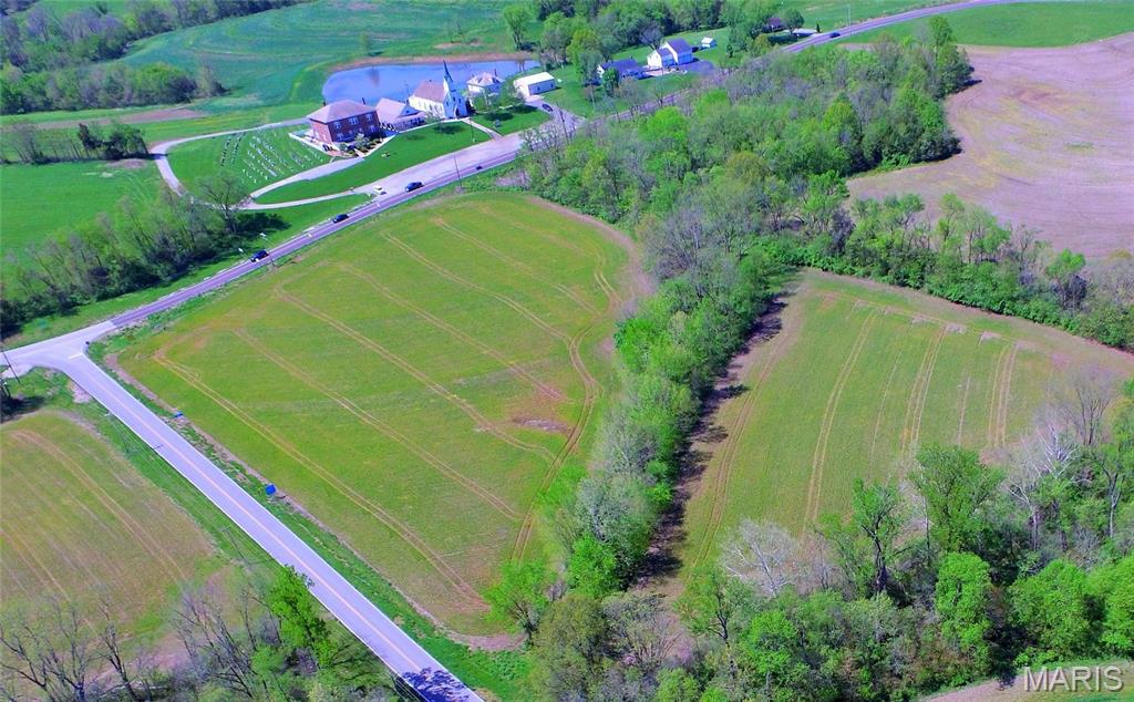 6297 Highway T Property Photo 1